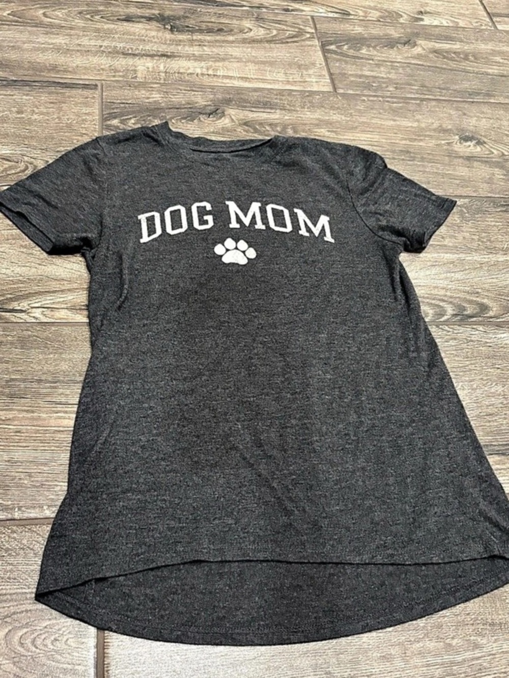 Modern Lux Dog Mom Graphic Tee Gray XS